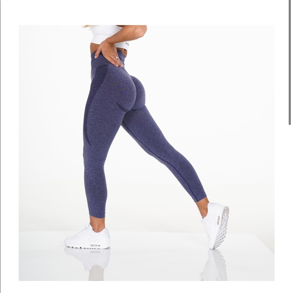 Indigo Contour Seamless Leggings NWOT (NVGTN)